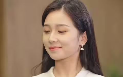 紅薯當(dāng)彩禮，迎娶百億女總裁（我把紅薯賣了十個億）(全集)