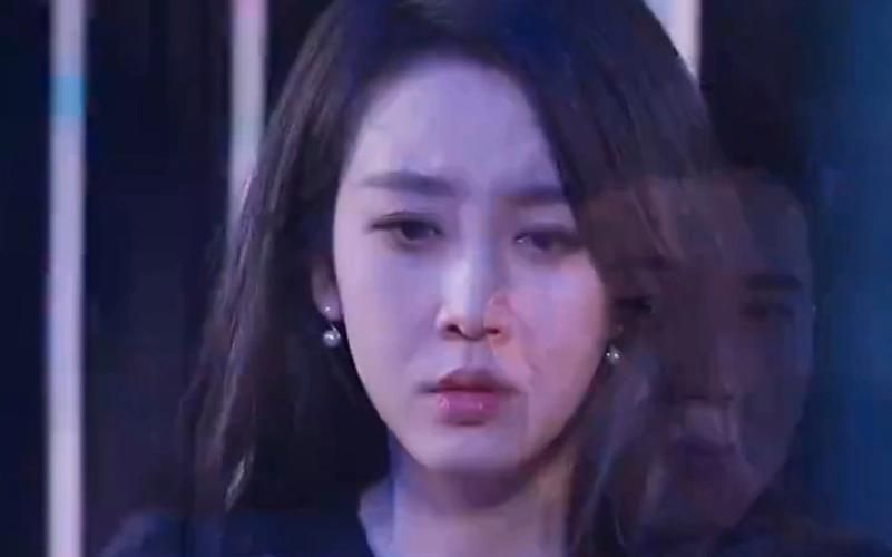 離婚冷她三年后，霍總膝蓋跪穿了(全集)