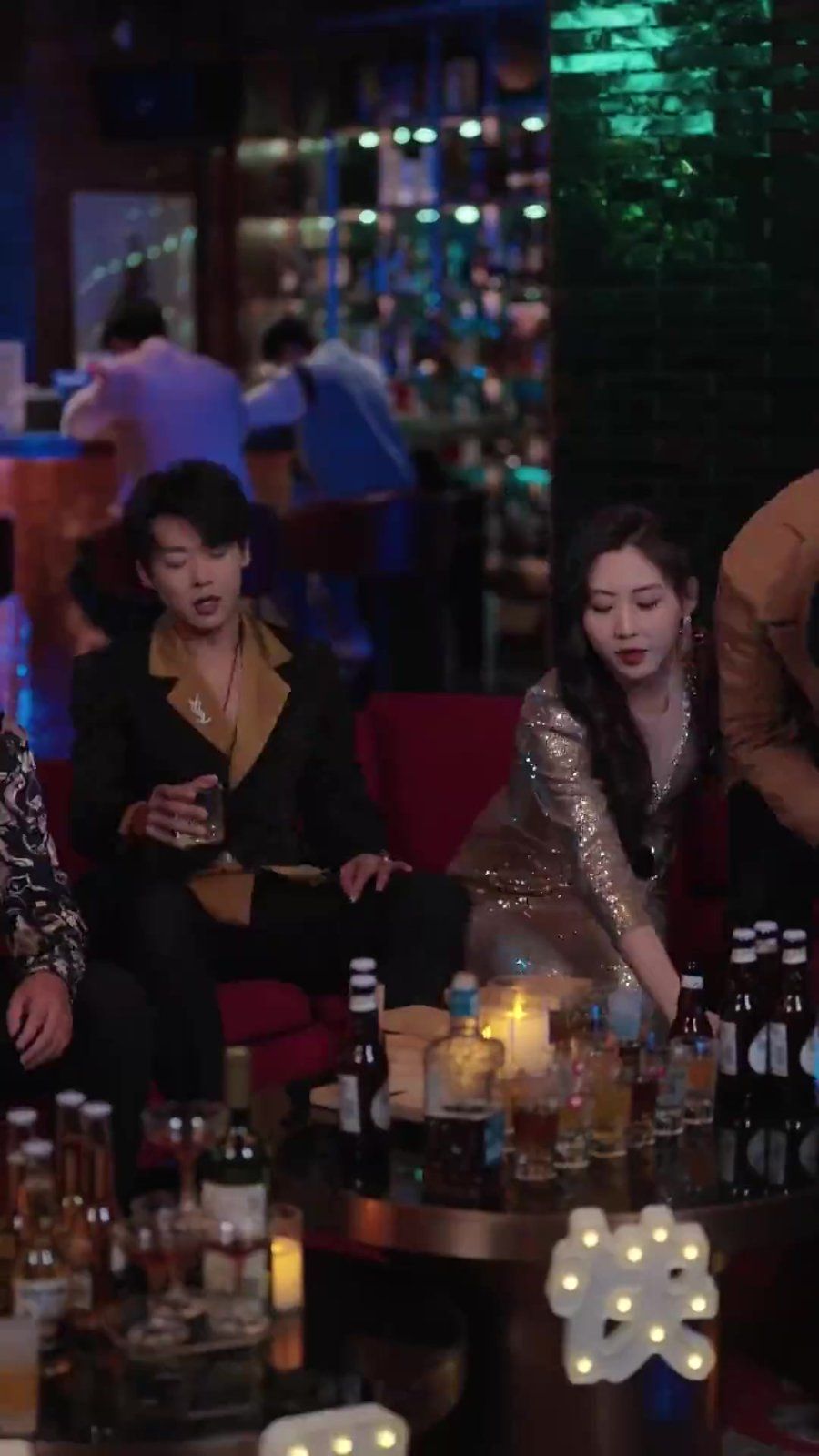 偷偷翹嘴，暗戀哥他爽到了(全集)