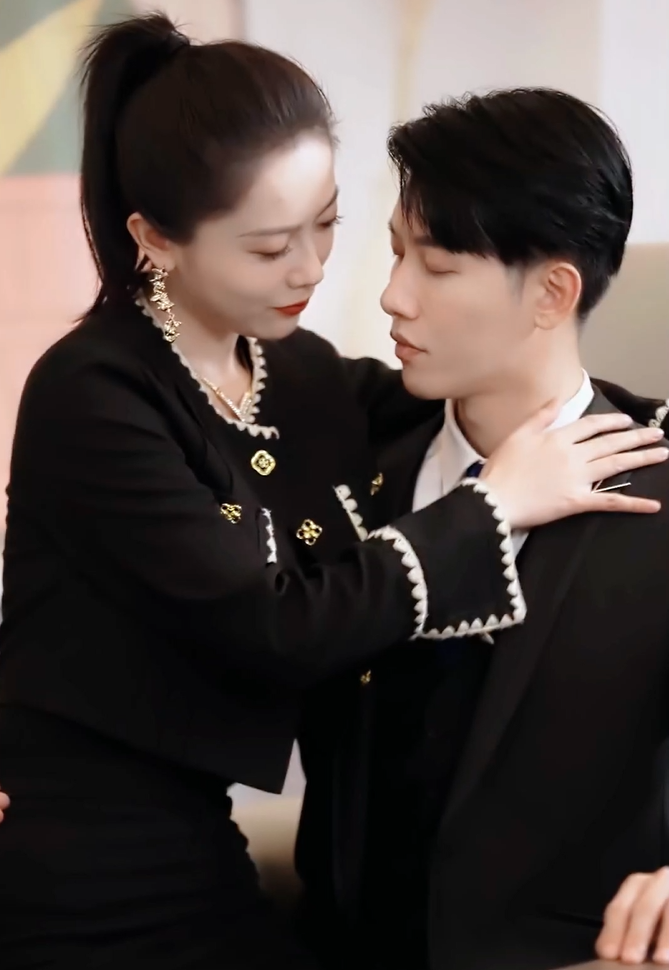 虐完我，季總悔不當(dāng)初(全集)